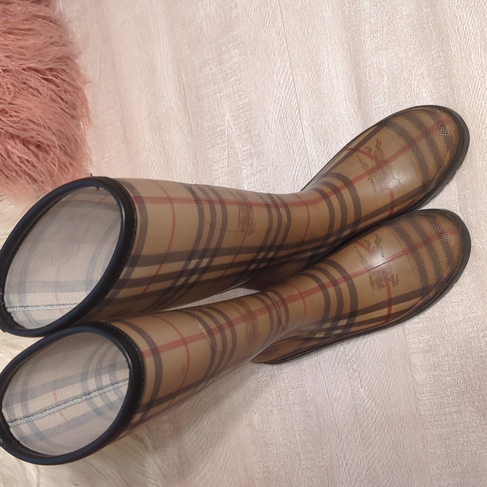 Burberry Rain Boots - Picture 3 of 9